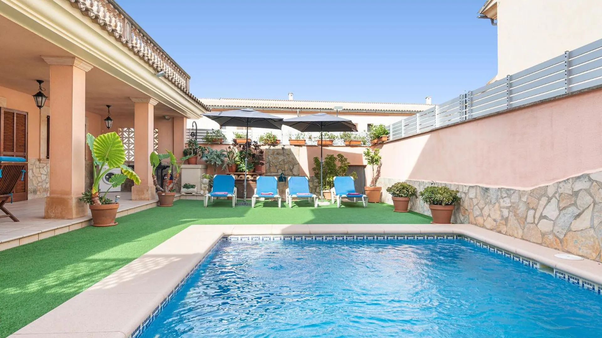 Cas Barber - Villa With Private Pool In Muro contacts
